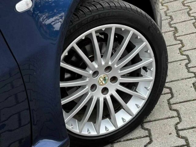 Синий Альфа GT, объемом двигателя 2 л и пробегом 177 тыс. км за 7246 $, фото 2 на Automoto.ua