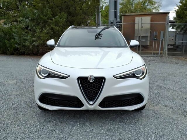 Белый Альфа stelvio, объемом двигателя 2 л и пробегом 30 тыс. км за 9800 $, фото 1 на Automoto.ua