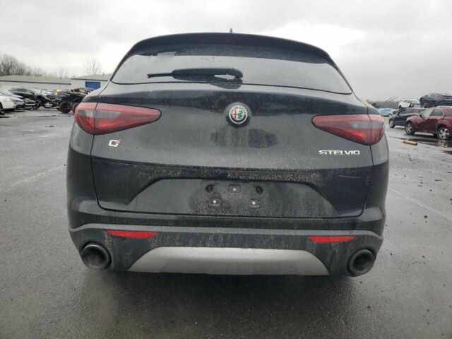 Чорний Альфа stelvio, об'ємом двигуна 2 л та пробігом 115 тис. км за 6400 $, фото 5 на Automoto.ua