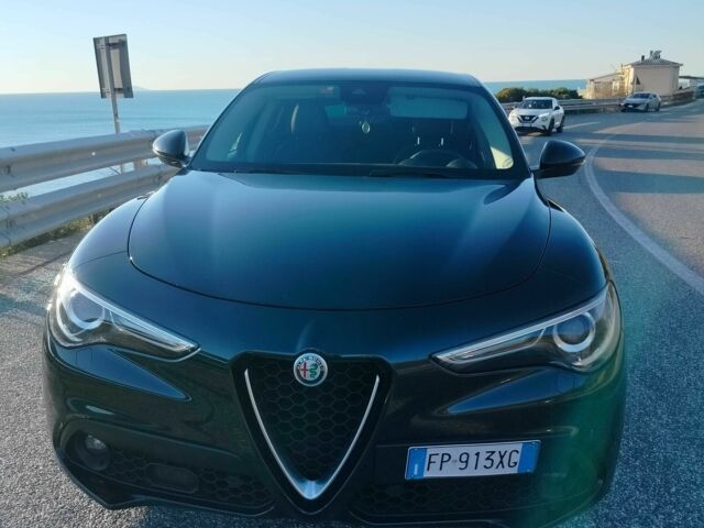 Чорний Альфа stelvio, об'ємом двигуна 0 л та пробігом 238 тис. км за 18000 $, фото 8 на Automoto.ua