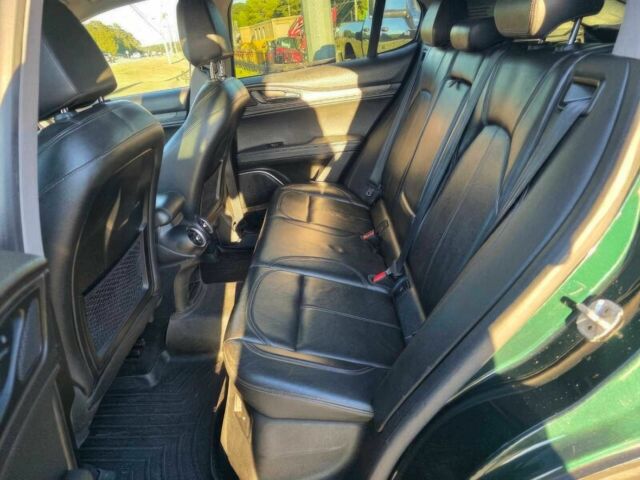 Черный Альфа stelvio, объемом двигателя 2 л и пробегом 32 тыс. км за 6500 $, фото 8 на Automoto.ua