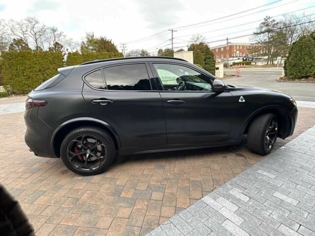 Чорний Альфа stelvio, об'ємом двигуна 2 л та пробігом 39 тис. км за 14200 $, фото 7 на Automoto.ua