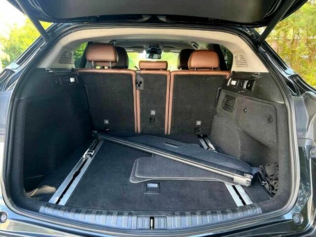 Черный Альфа stelvio, объемом двигателя 2 л и пробегом 33 тыс. км за 9900 $, фото 12 на Automoto.ua