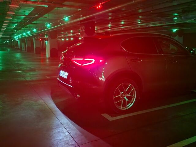 Коричневый Альфа stelvio, объемом двигателя 2 л и пробегом 32 тыс. км за 23000 $, фото 23 на Automoto.ua