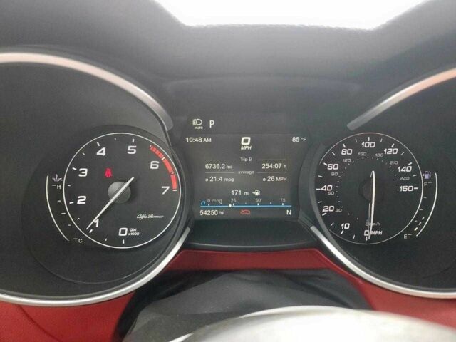 Красный Альфа stelvio, объемом двигателя 2 л и пробегом 54 тыс. км за 5000 $, фото 8 на Automoto.ua