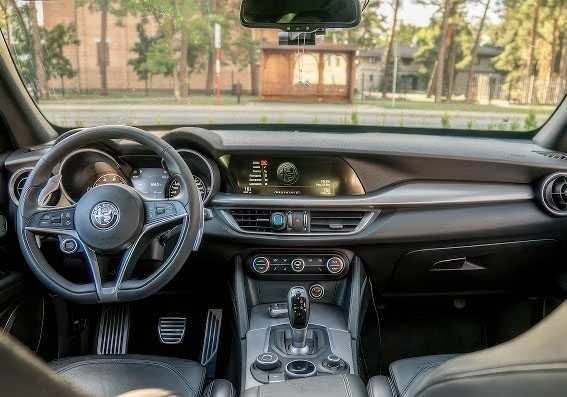 Серый Альфа stelvio, объемом двигателя 0 л и пробегом 65 тыс. км за 11500 $, фото 14 на Automoto.ua