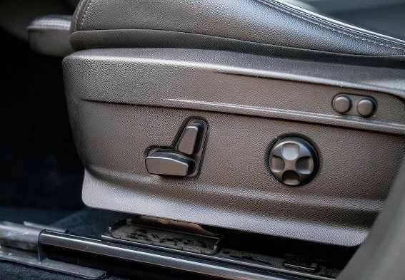 Серый Альфа stelvio, объемом двигателя 0 л и пробегом 65 тыс. км за 11500 $, фото 13 на Automoto.ua