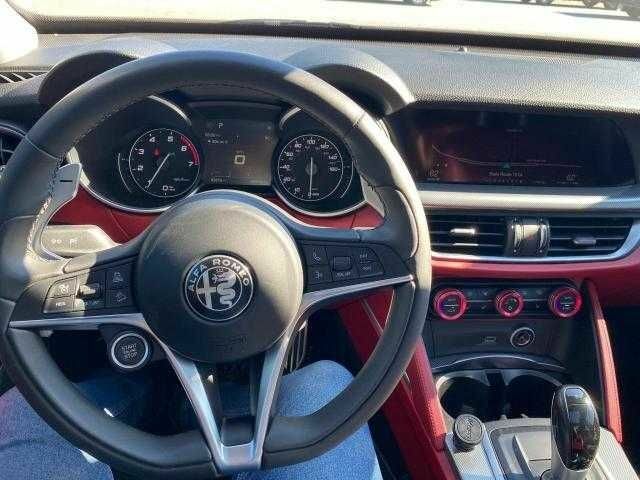 Сірий Альфа stelvio, об'ємом двигуна 2 л та пробігом 102 тис. км за 7200 $, фото 6 на Automoto.ua