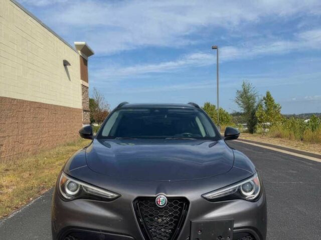 Серый Альфа stelvio, объемом двигателя 2 л и пробегом 36 тыс. км за 14900 $, фото 1 на Automoto.ua