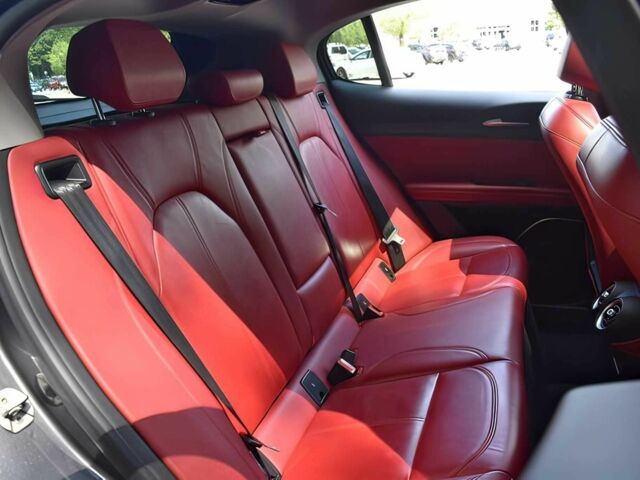 Сірий Альфа stelvio, об'ємом двигуна 2 л та пробігом 34 тис. км за 14300 $, фото 12 на Automoto.ua