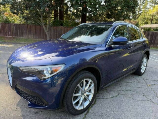 Синий Альфа stelvio, объемом двигателя 2 л и пробегом 41 тыс. км за 5600 $, фото 2 на Automoto.ua