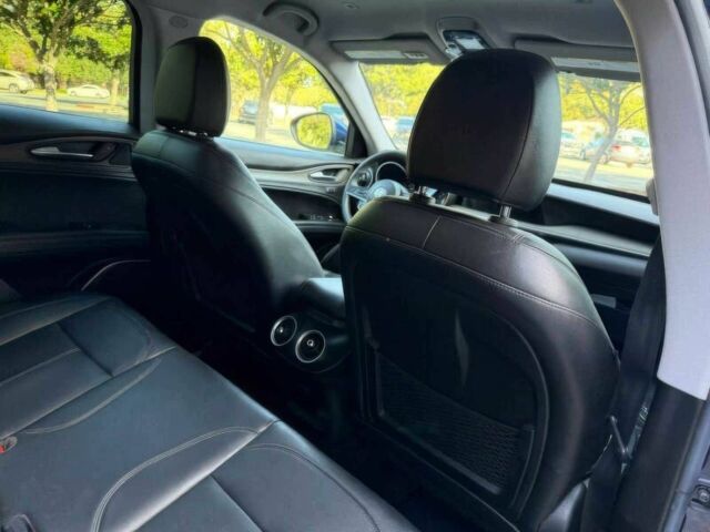 Синий Альфа stelvio, объемом двигателя 2 л и пробегом 41 тыс. км за 5600 $, фото 11 на Automoto.ua