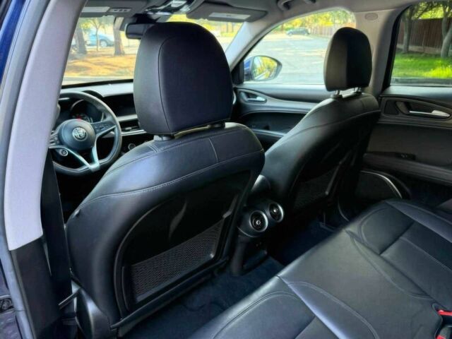 Синий Альфа stelvio, объемом двигателя 2 л и пробегом 41 тыс. км за 5600 $, фото 12 на Automoto.ua