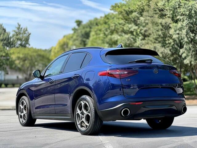 Синий Альфа stelvio, объемом двигателя 2 л и пробегом 30 тыс. км за 17000 $, фото 6 на Automoto.ua