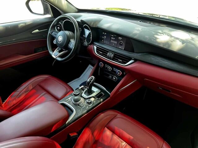 Синий Альфа stelvio, объемом двигателя 2 л и пробегом 30 тыс. км за 17000 $, фото 12 на Automoto.ua