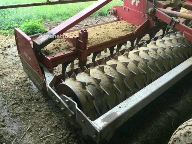 Червоний Амазоні Д9-40, об'ємом двигуна 0 л та пробігом 0 тис. км за 7523 $, фото 5 на Automoto.ua