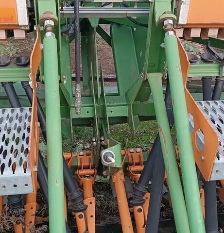 Зеленый Амазони Д9-60, объемом двигателя 0 л и пробегом 0 тыс. км за 26744 $, фото 5 на Automoto.ua