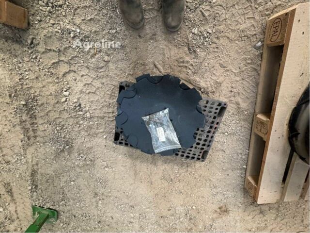 Амазони Другая, объемом двигателя 0 л и пробегом 0 тыс. км за 17343 $, фото 5 на Automoto.ua