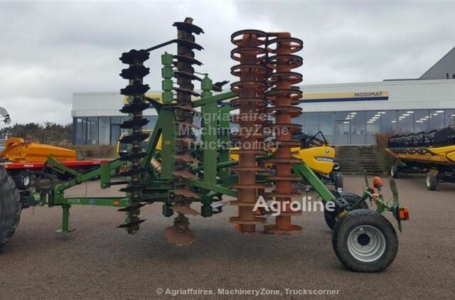 Амазоні Другая, об'ємом двигуна 0 л та пробігом 0 тис. км за 34083 $, фото 1 на Automoto.ua