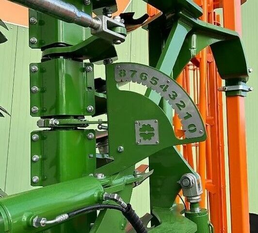 Амазоні Другая, об'ємом двигуна 0 л та пробігом 0 тис. км за 111695 $, фото 7 на Automoto.ua