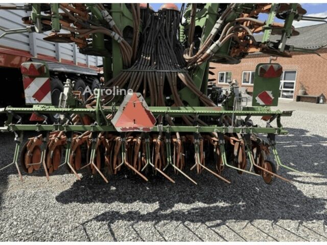 Амазони Другая, объемом двигателя 0 л и пробегом 0 тыс. км за 29727 $, фото 3 на Automoto.ua