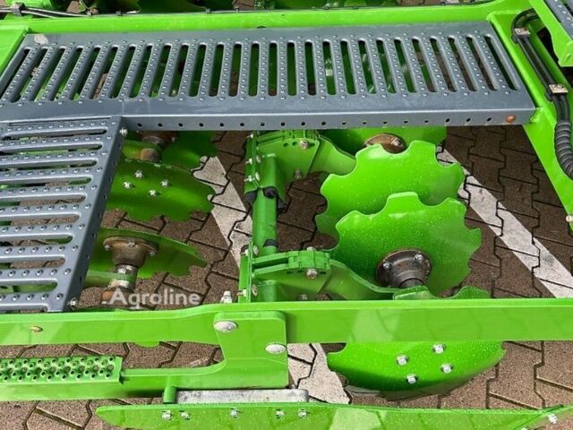 Амазоні Другая, об'ємом двигуна 0 л та пробігом 0 тис. км за 100060 $, фото 8 на Automoto.ua