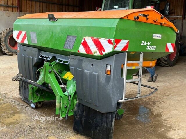 Амазоні Другая, об'ємом двигуна 0 л та пробігом 0 тис. км за 11047 $, фото 3 на Automoto.ua