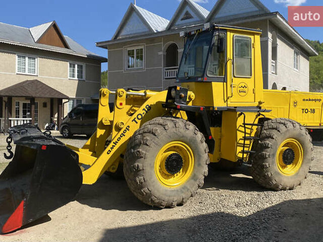 Желтый Амкодор ТО-18, объемом двигателя 10 л и пробегом 2 тыс. км за 9200 $, фото 3 на Automoto.ua