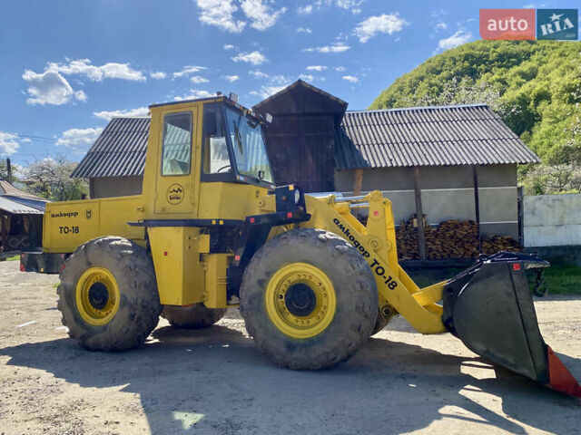 Желтый Амкодор ТО-18, объемом двигателя 10 л и пробегом 2 тыс. км за 9200 $, фото 6 на Automoto.ua