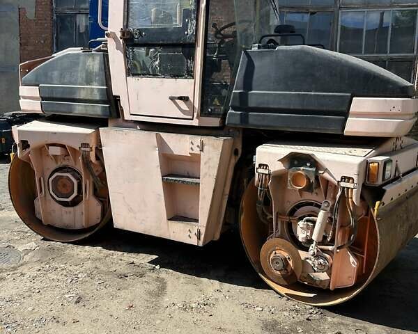 Желтый Аман АВ, объемом двигателя 4.4 л и пробегом 1 тыс. км за 12999 $, фото 3 на Automoto.ua