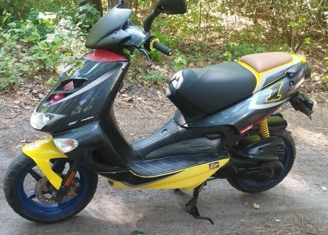 Априлия 3302, объемом двигателя 49 л и пробегом 0 тыс. км за 620 $, фото 2 на Automoto.ua