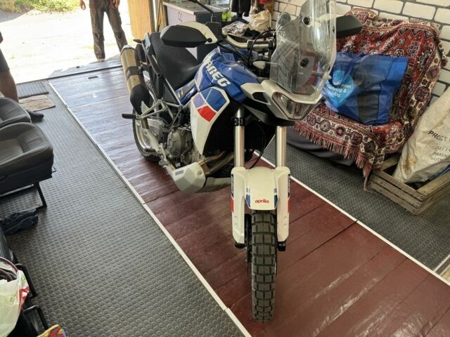 Априлия 3302, объемом двигателя 0.66 л и пробегом 0 тыс. км за 13200 $, фото 2 на Automoto.ua