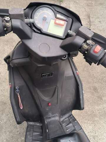 Априлия РС 50, объемом двигателя 0.05 л и пробегом 7 тыс. км за 1300 $, фото 6 на Automoto.ua