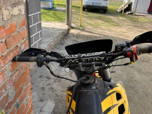 Жовтий Априлія РХ, об'ємом двигуна 0 л та пробігом 500 тис. км за 446 $, фото 8 на Automoto.ua