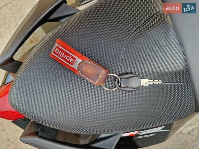 Черный Априлия СР, объемом двигателя 0.5 л и пробегом 8 тыс. км за 1380 $, фото 21 на Automoto.ua