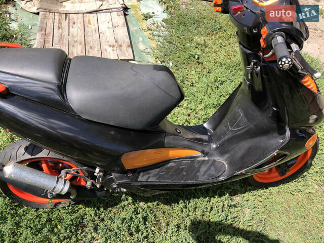 Априлия СР, объемом двигателя 0.05 л и пробегом 111 тыс. км за 1200 $, фото 4 на Automoto.ua