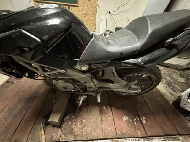 Априлия Шивер, объемом двигателя 0.75 л и пробегом 0 тыс. км за 357 $, фото 5 на Automoto.ua