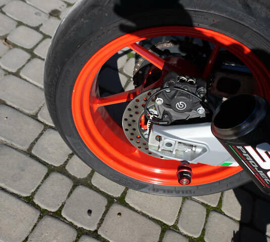 Черный Априлия Туоно, объемом двигателя 0.66 л и пробегом 7 тыс. км за 9850 $, фото 9 на Automoto.ua