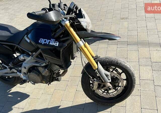 Чорний Априлія Dorsoduro 750 SMV, об'ємом двигуна 0 л та пробігом 7 тис. км за 2412 $, фото 1 на Automoto.ua