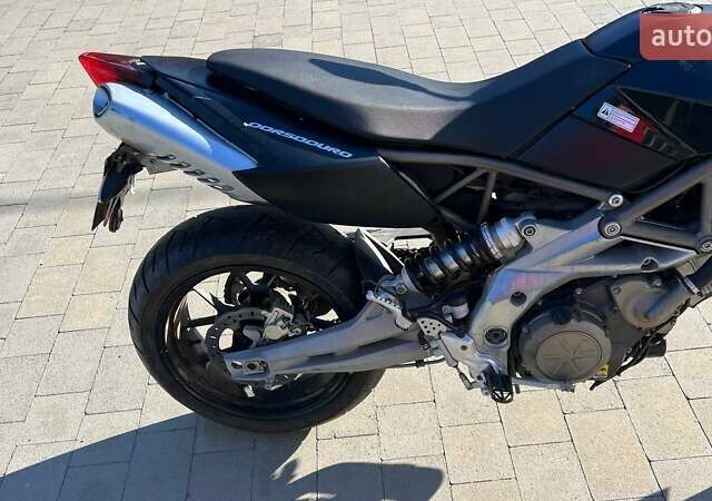 Чорний Априлія Dorsoduro 750 SMV, об'ємом двигуна 0 л та пробігом 7 тис. км за 2412 $, фото 15 на Automoto.ua
