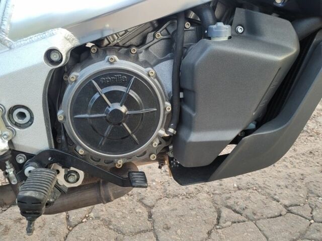 Априлия ETV 1000 Caponord, объемом двигателя 1 л и пробегом 0 тыс. км за 5200 $, фото 14 на Automoto.ua