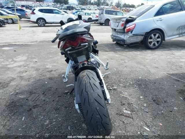 Априлия RS 660, объемом двигателя 0.66 л и пробегом 0 тыс. км за 3800 $, фото 5 на Automoto.ua