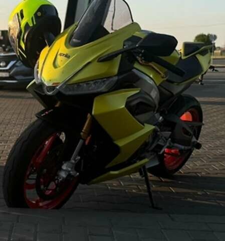 Желтый Априлия RS 660, объемом двигателя 0.65 л и пробегом 3 тыс. км за 12950 $, фото 1 на Automoto.ua