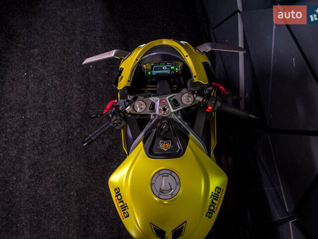 Жовтий Априлія RS 660, об'ємом двигуна 0.66 л та пробігом 5 тис. км за 13000 $, фото 12 на Automoto.ua
