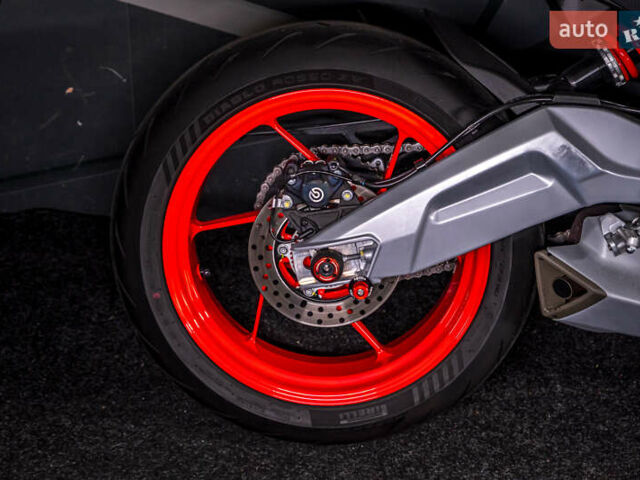 Жовтий Априлія RS 660, об'ємом двигуна 0.66 л та пробігом 5 тис. км за 13000 $, фото 6 на Automoto.ua