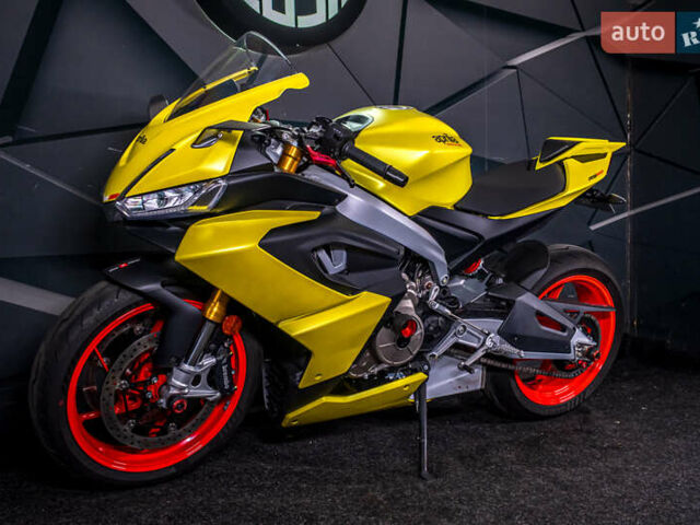 Жовтий Априлія RS 660, об'ємом двигуна 0.66 л та пробігом 5 тис. км за 13000 $, фото 4 на Automoto.ua