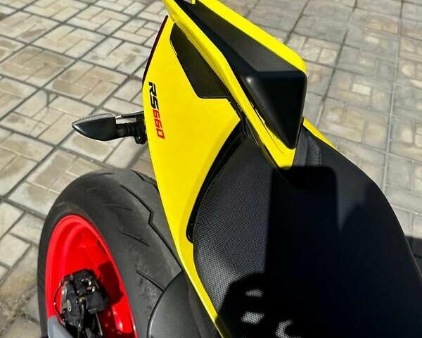 Жовтий Априлія RS 660, об'ємом двигуна 0.66 л та пробігом 5 тис. км за 13150 $, фото 5 на Automoto.ua