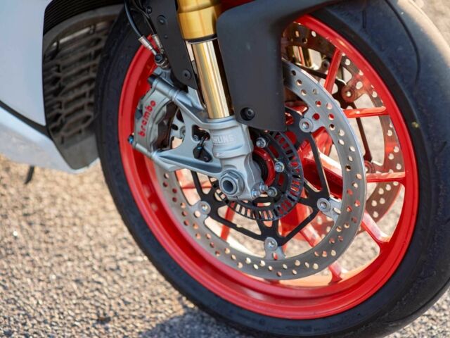 Априлия RSV4, объемом двигателя 1.1 л и пробегом 0 тыс. км за 25000 $, фото 9 на Automoto.ua