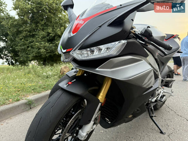 Серый Априлия RSV4, объемом двигателя 1 л и пробегом 3 тыс. км за 17900 $, фото 8 на Automoto.ua