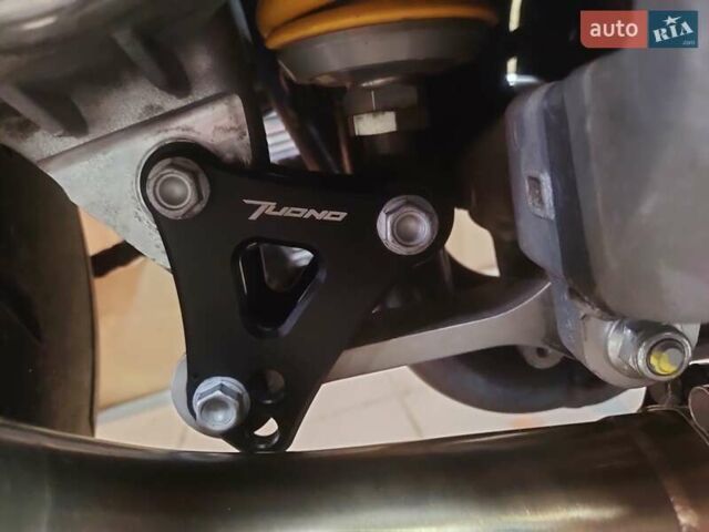 Априлия Tuono V4 1100, объемом двигателя 0 л и пробегом 7 тыс. км за 14900 $, фото 10 на Automoto.ua